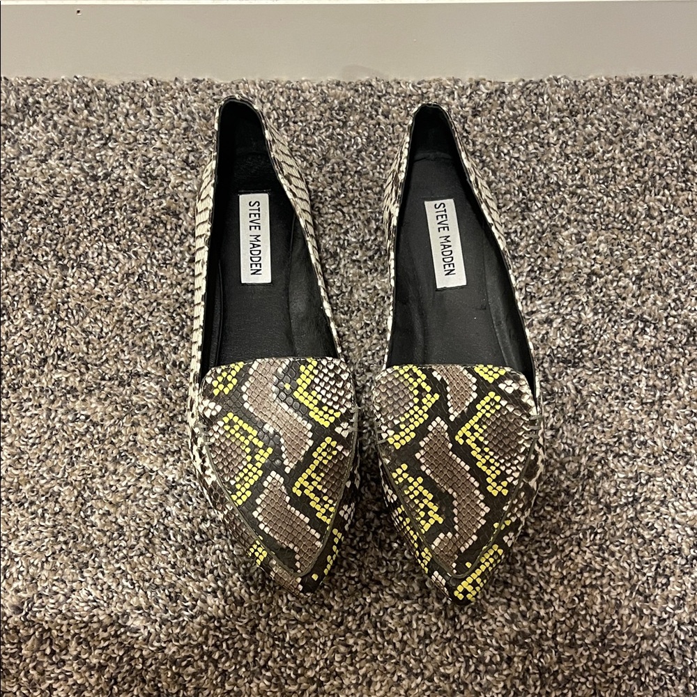 Steve Madden Snake Print Flats - Black and Yellow